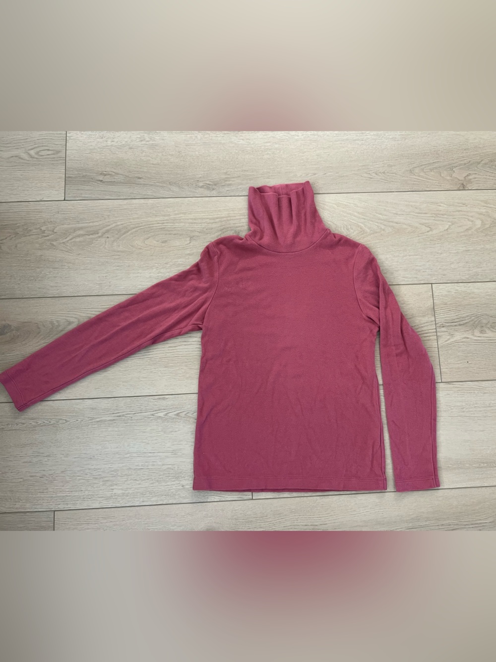 Uniqlo Rose-Mauve Turtleneck Long Sleeve Top